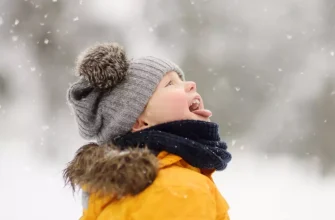 Ето защо не трябва да позволявате на децата си да ядат сняг
