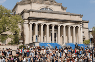 United States: Columbia University threatens to expel students who took over building