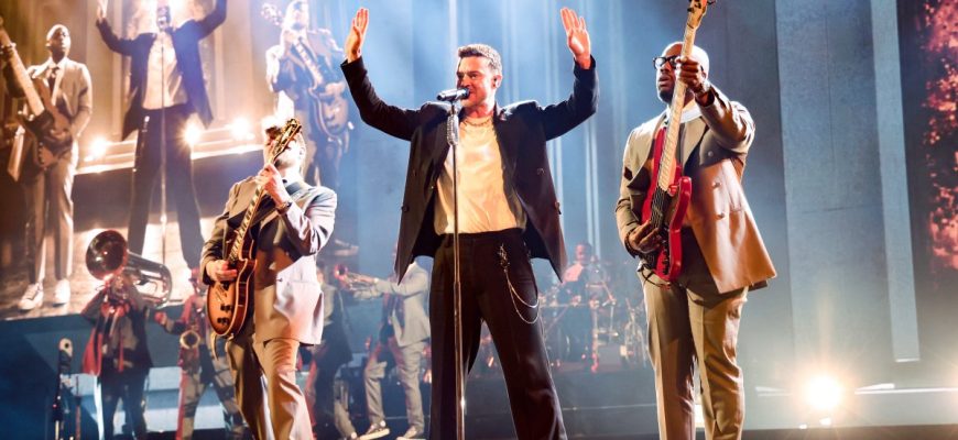 Justin Timberlake wowed fans with his performance at the first Forget Tomorrow show (photos, video)